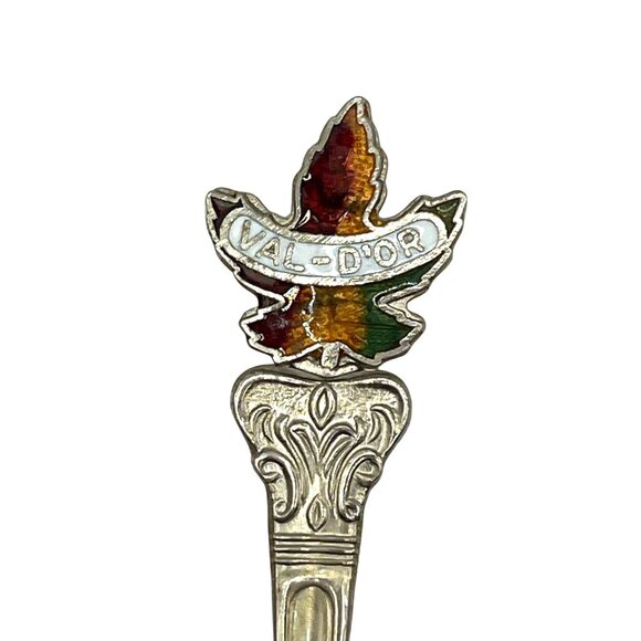 Val-DOr Canadian Souvenir Collectors Spoon With Leaf Design B85 - Picture 2 of 4